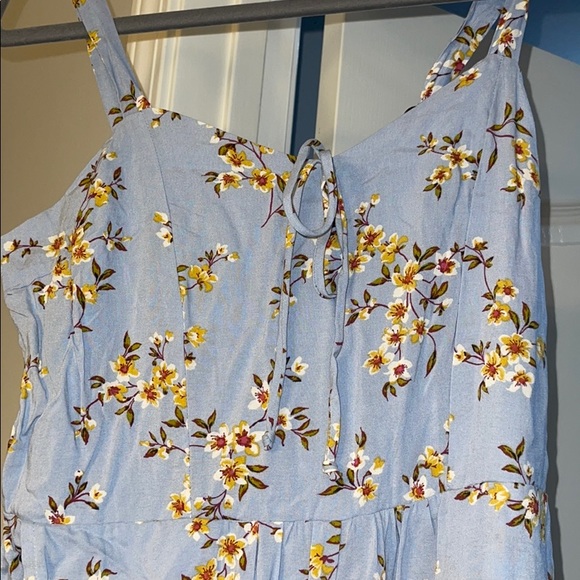 Flower print jumpsuit - Picture 2 of 7